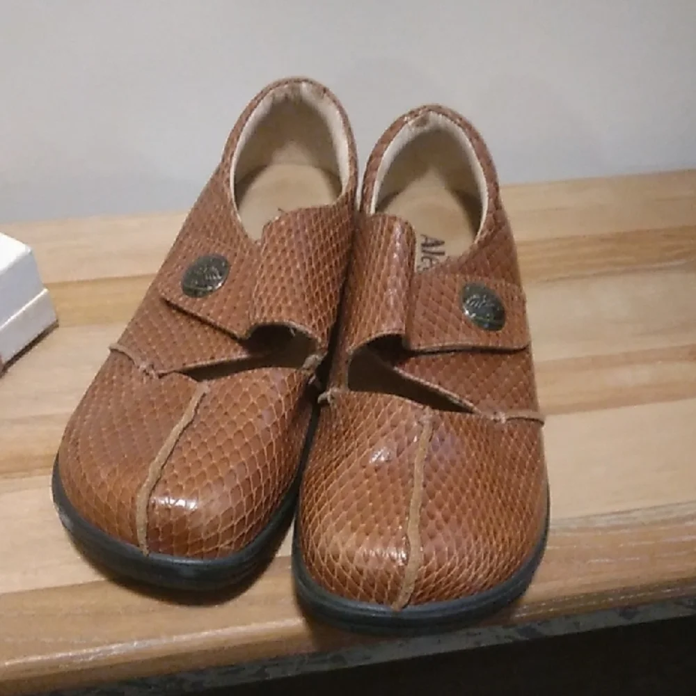 Women's Alegria Snake Pattern Mary Jane Shoes